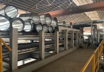 鍊闆輸送機